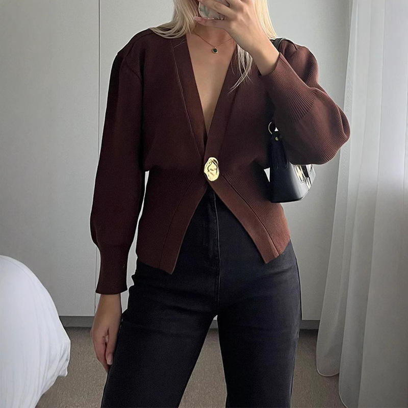 Cut the price! Real shot-solid color V-neck long sleeve cardigan Europe and the United States cross-border long sleeve autumn and winter knitted sweater metal buckle coat