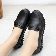 Mom's shoes new style genuine leather soft-soled single shoes comfortable flat-soled middle-aged and elderly women's shoes middle-aged and elderly work leather shoes