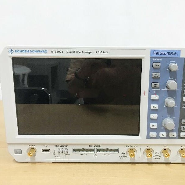 出售/回收 罗德与施瓦茨R&S RTB2004 + RTB-B242 示波器