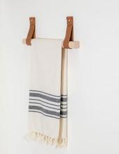 厨房卫生间防水墙壁纸巾盒 日韩创意纸巾挂件 木棍卷筒纸巾收纳袋