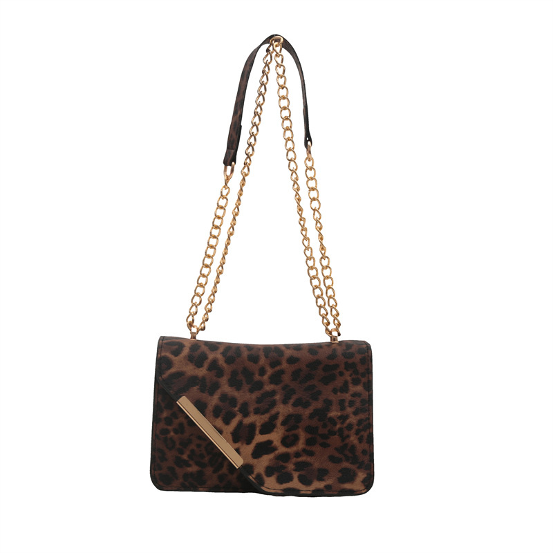 2025 primavera nuevo nicho de diseño de leopardo bolso de hombro de moda simple bolso de brazo personalidad cadena mochila