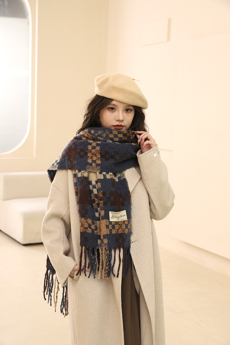 2024 new autumn and winter atmosphere plaid fringe warm for couples, thick long scarf gift_voghion.com