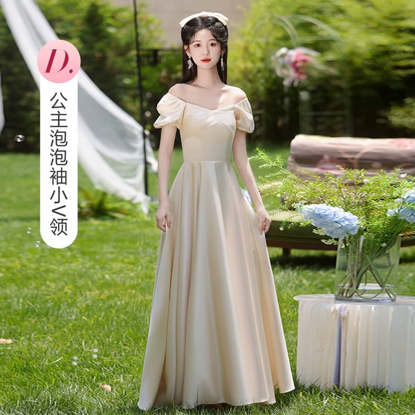 Long, puff sleeves, V-neckline