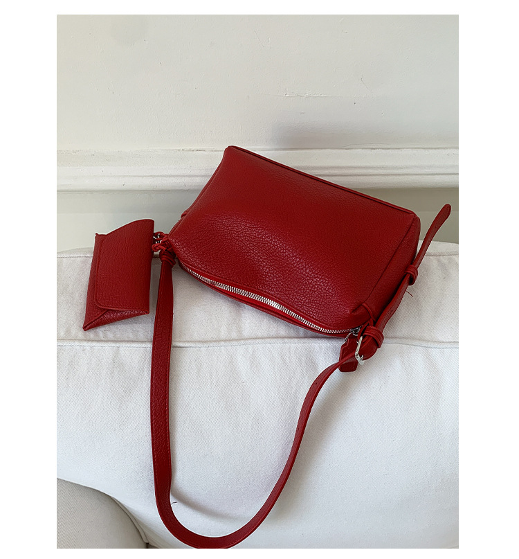 Large-capacity soft-faced single-shoulder bag for women, new style 2025, trendy and retro, stylish and fashionable, with a fashionable and high-quality crossbody bag undefined