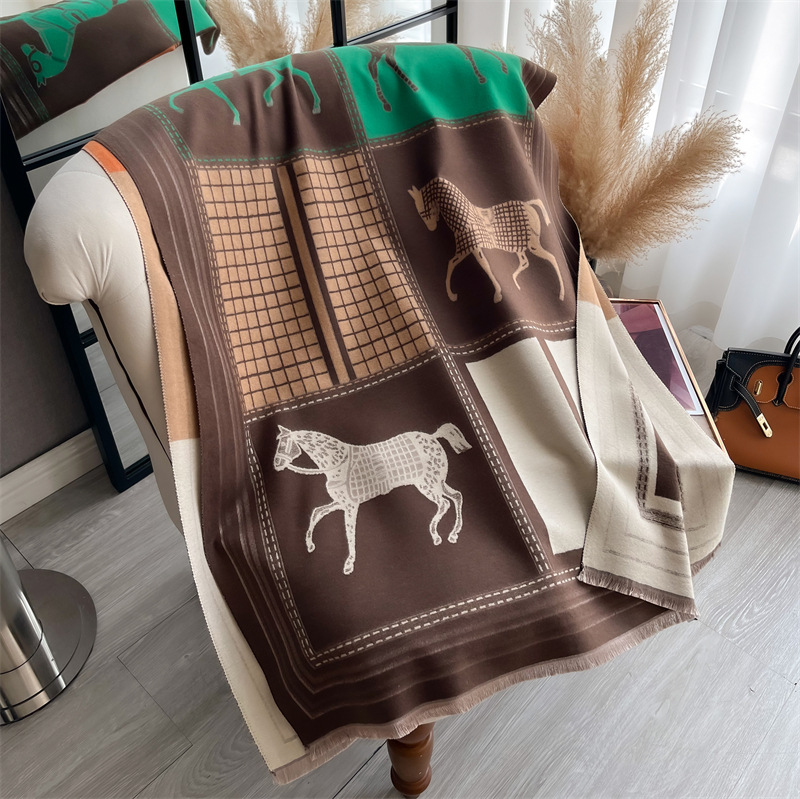 新型のカシミヤのマフラーの女性の高級感の冬の保温はエアコンのストールの長い馬車のウールのストールを厚くします。