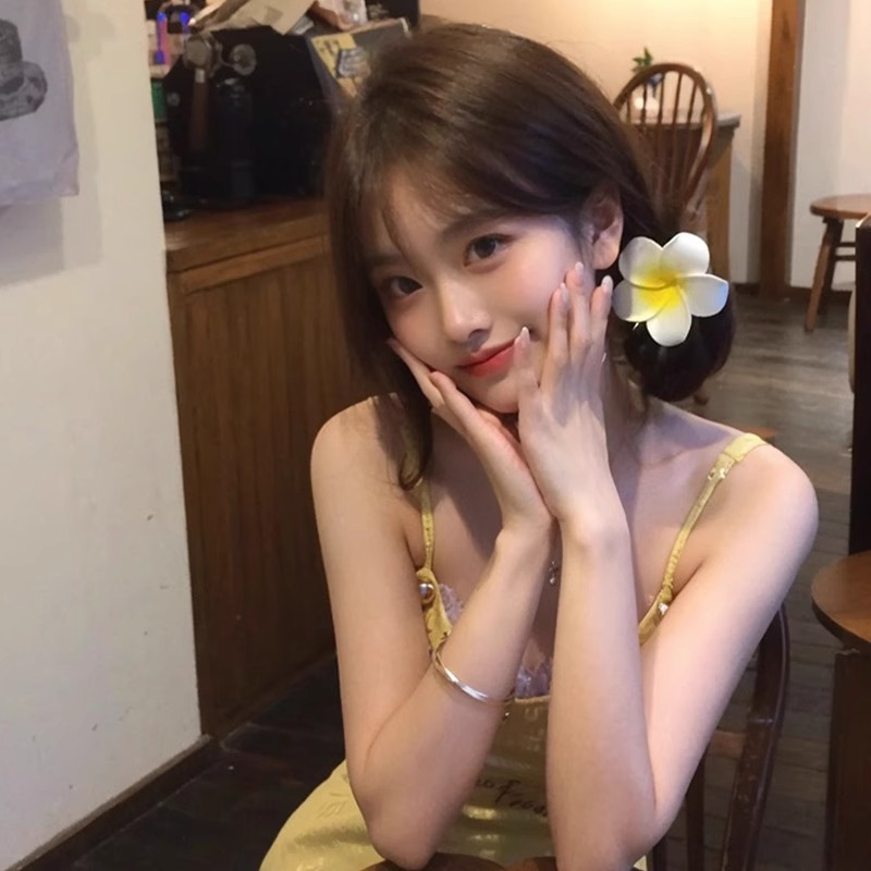 Coreano dulce perla huevo flor de pelo de vacaciones de flores de vacaciones de playa pinzas de cabello de flores