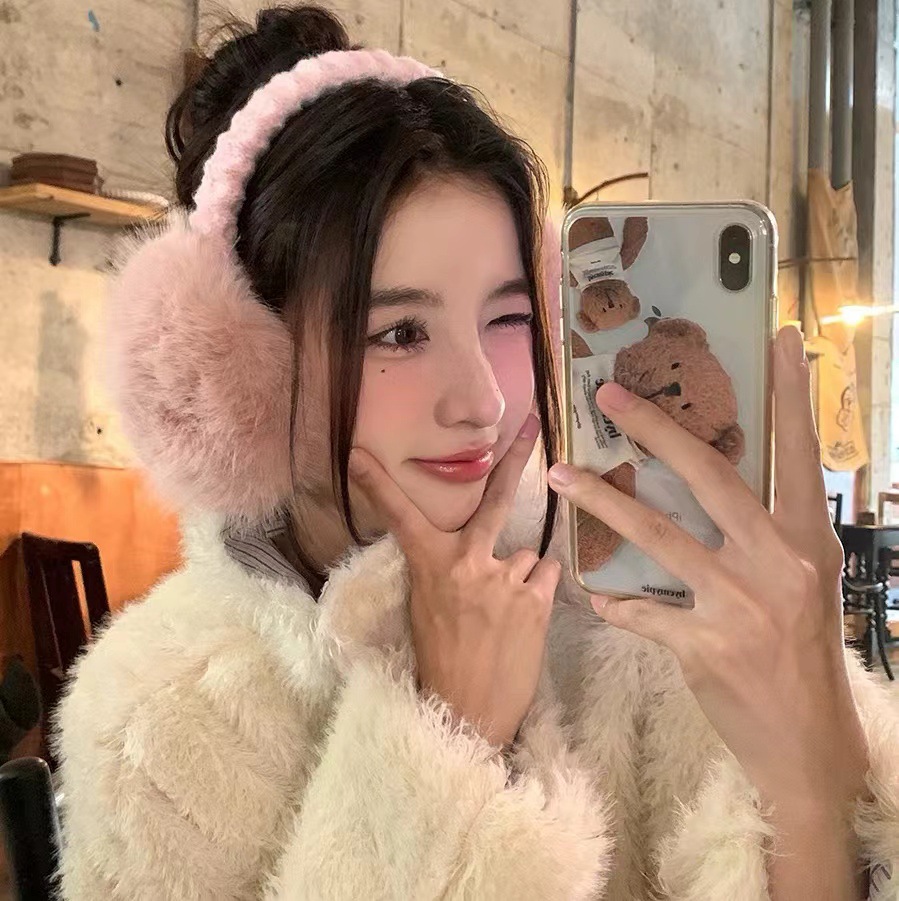 財閥の千金の白いウサギの毛の耳に似せて、毛の耳をかぶせて、保温して、耳を保護します。