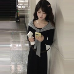 早秋季法式黑色长袖连衣裙子女春秋2025年新款配大衣内搭打底长裙