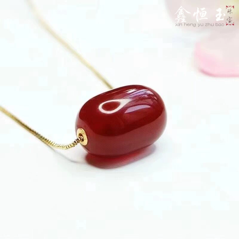 Органический онYXовый ожерелье?
