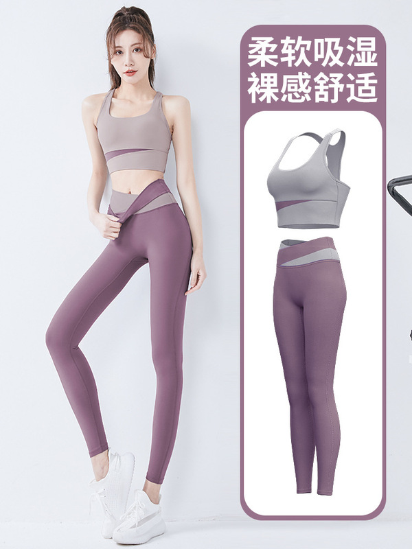 聚衣堂は色にぶつかる女性の防振フィットネススーツをつなぎ合わせてランニングします。|undefined