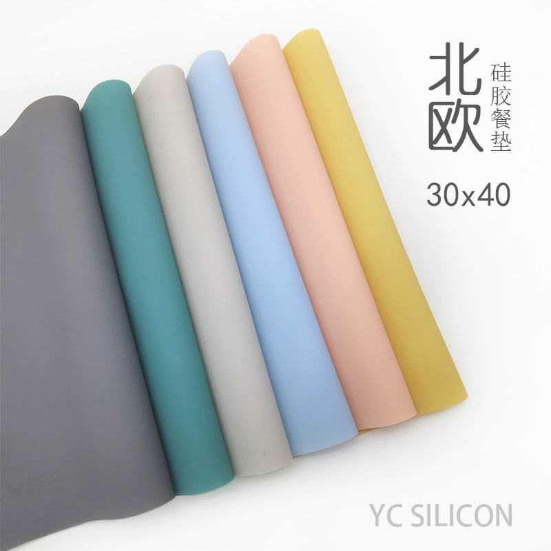 Silicone foldable waterproof table mat for elementary school students, 40x