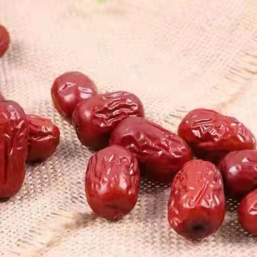 Dried Jujube Da Zao 500g Chinese Red Dates Whole Fruit Herbal Tea and Soup Ingredient quality and texture