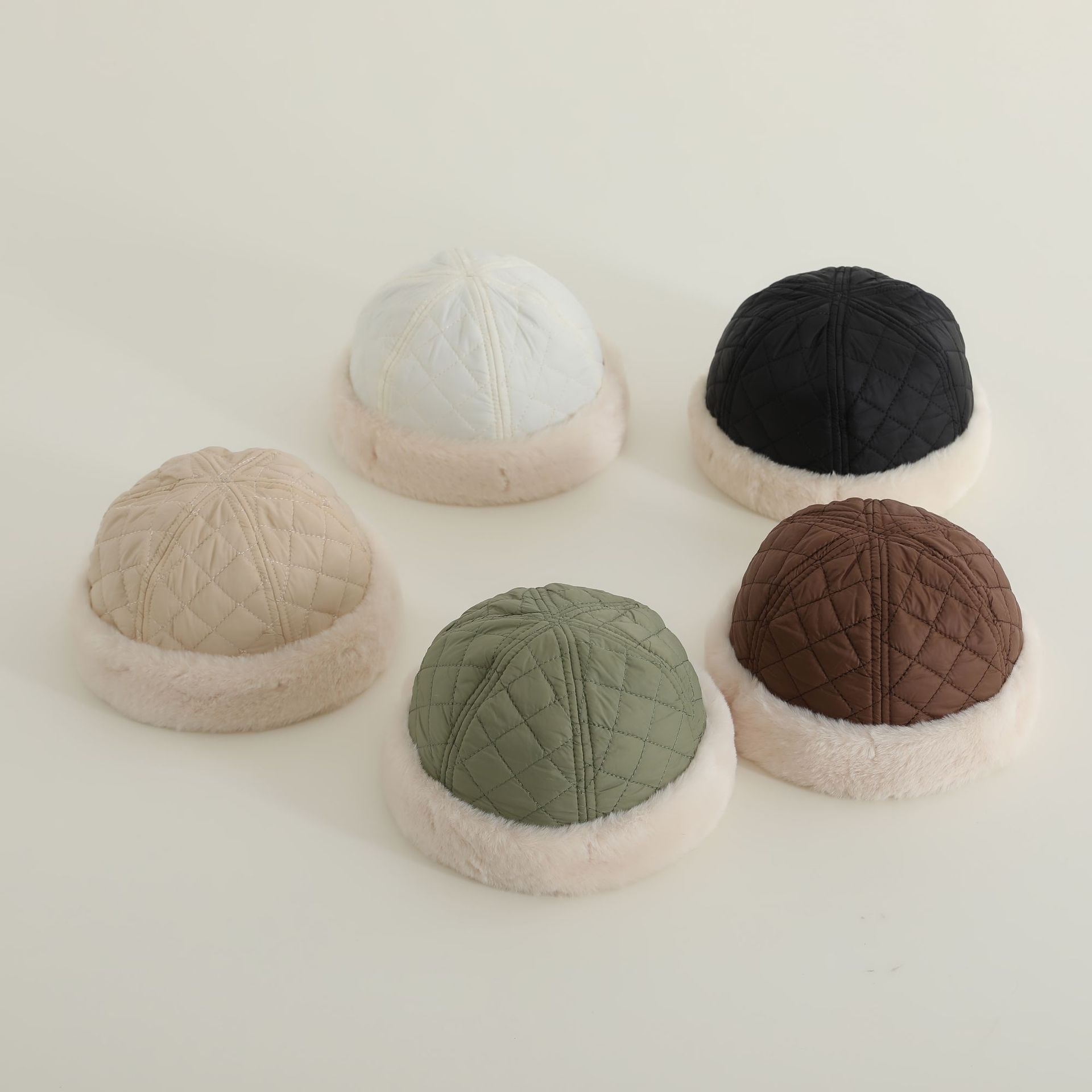 Sombreros para bebés primavera y otoño invierno súper lindos bebés calientes niños niñas gorras de propietarios de la tierra niños lindos gorras de moda