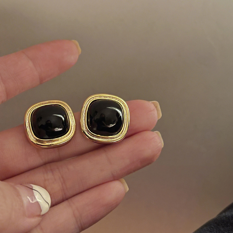 Retro small design geometric square black universal earrings
