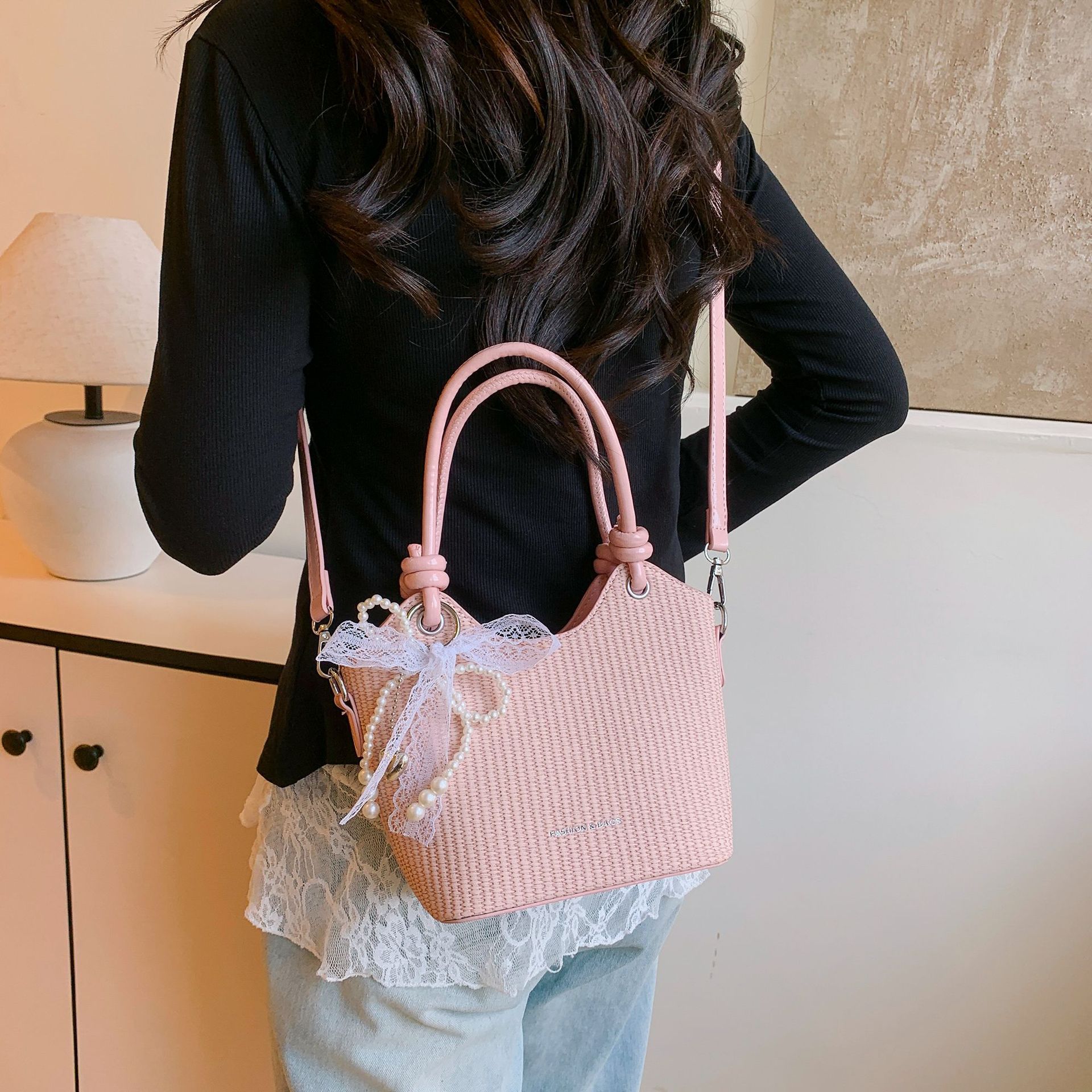 Bolsos de alta gama para mujer 2025 nuevo bolso de cubo popular moda bolso de hombro de todo fósforo bolso de mensajero de cercanías