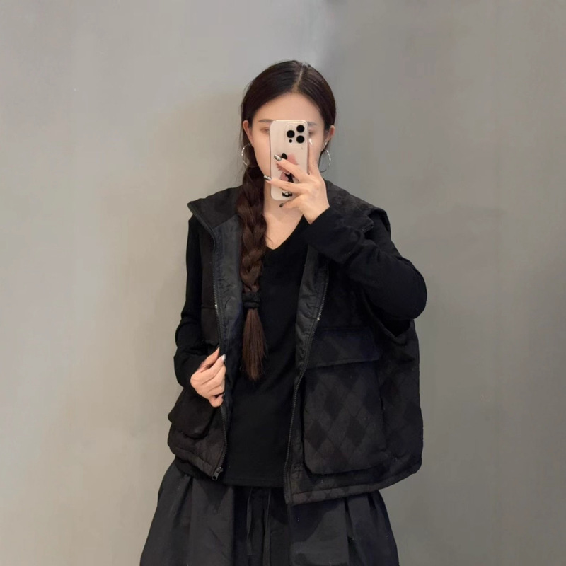 2025冬季新款大口袋设计上衣女复古菱格无袖立领夹棉马甲外套|undefined