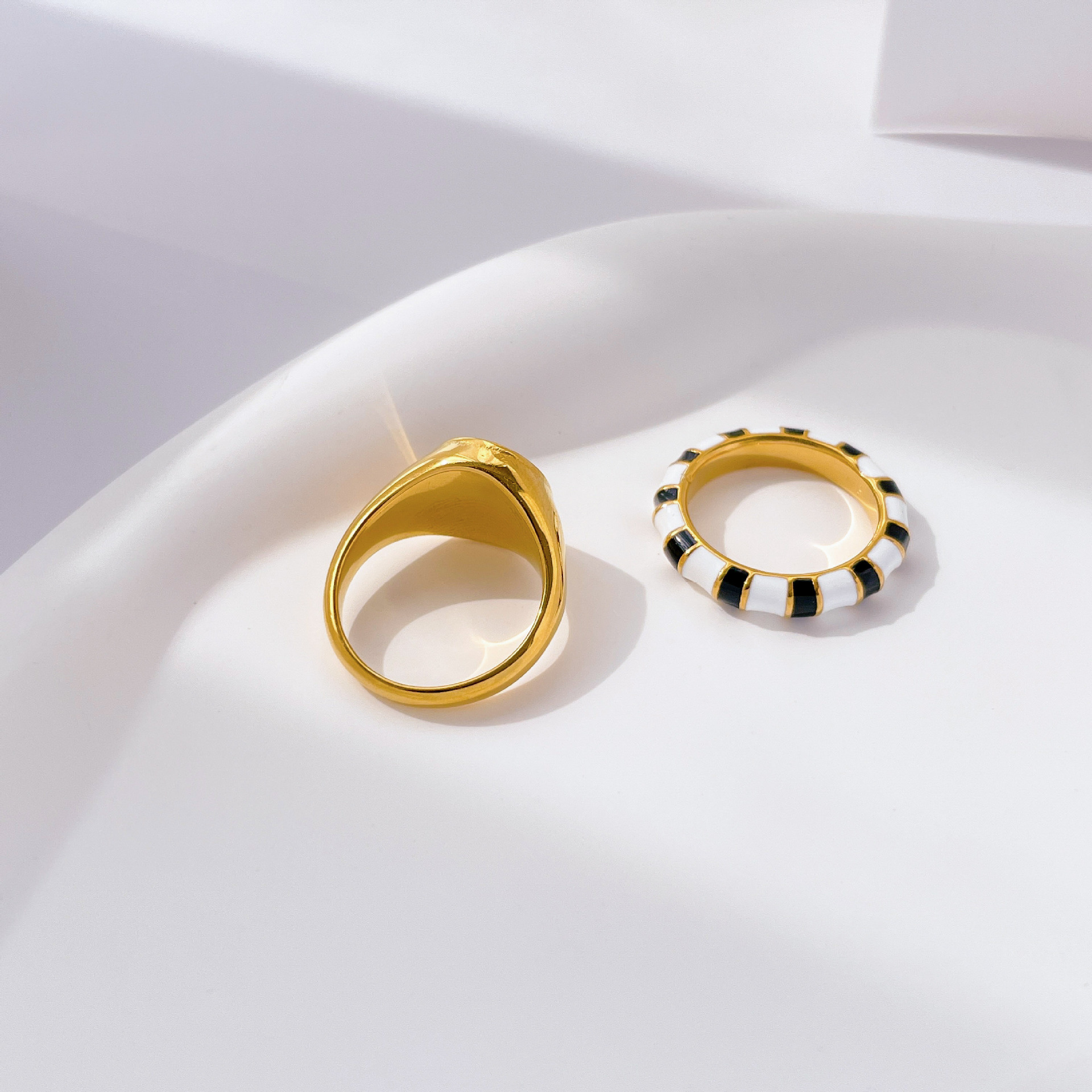 8g Weight Gold Plated Plating Material Rings Classification 1 Piece Quantity Hip-hop Retro Color Block Titanium Steel Plating Gold Plated Rings
