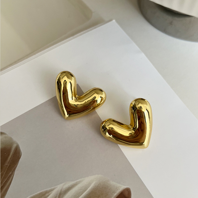 Copper Material 1 Pair Simple Style Heart Shape Copper Ear Studs
