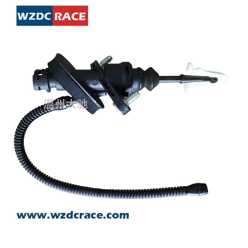 Clutch master cylinder bomba maestra de embrague opel9126216 679401 93298712
