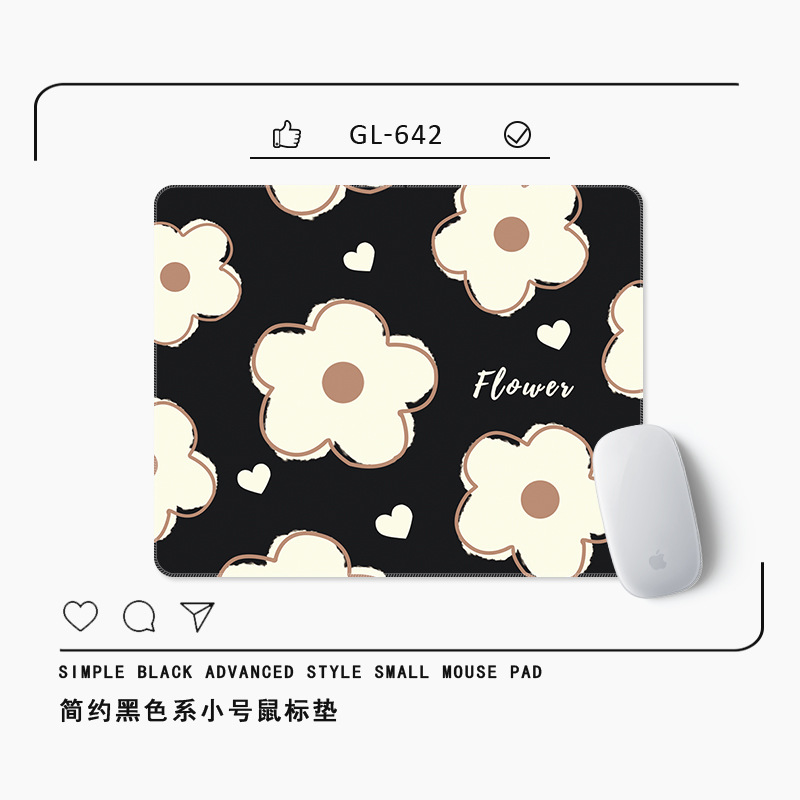 8118 검은 배경 큰 꽃