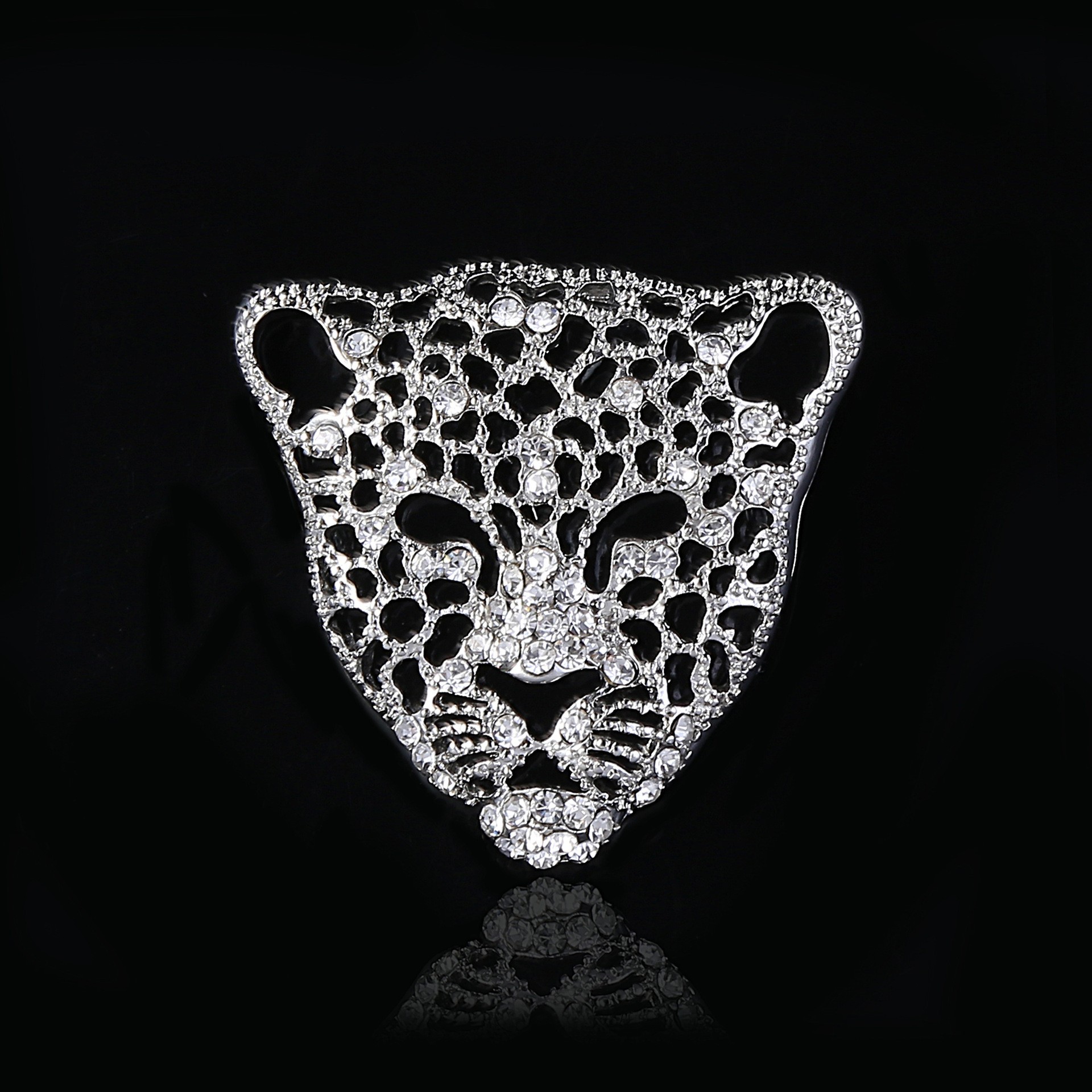Broches en perles représentant des animaux : abeille, grenouille, libellule, pic, hibou, éléphant, tête de léopard, paon (vente en gros)._voghion.com