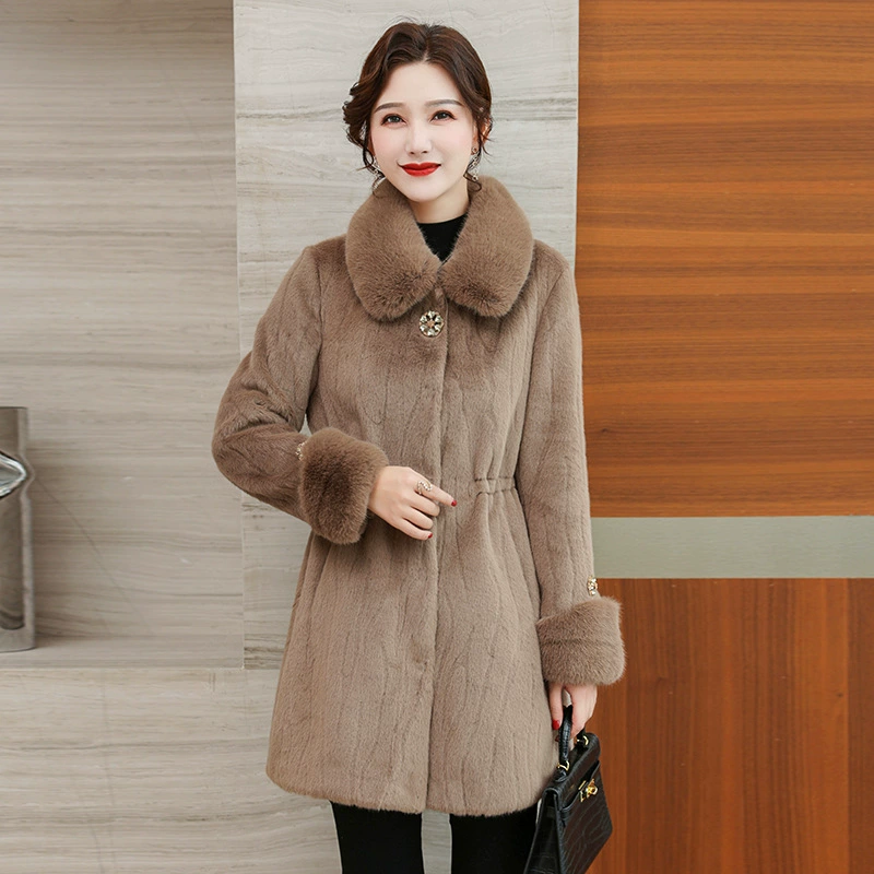 Мама средних лет имитирует норковый бархатный пиджак женский 2024 зимний