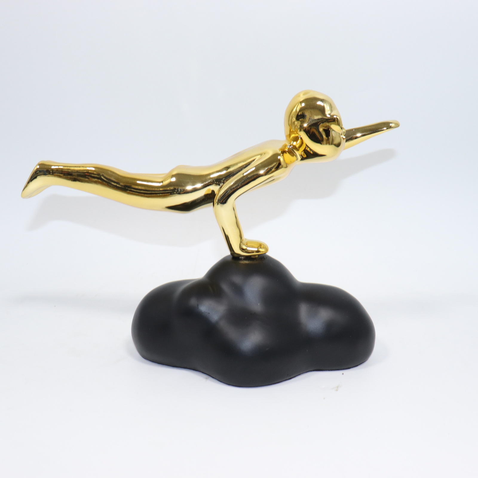 Simple and modern silver black resin fun cloud pilot sculpture…
