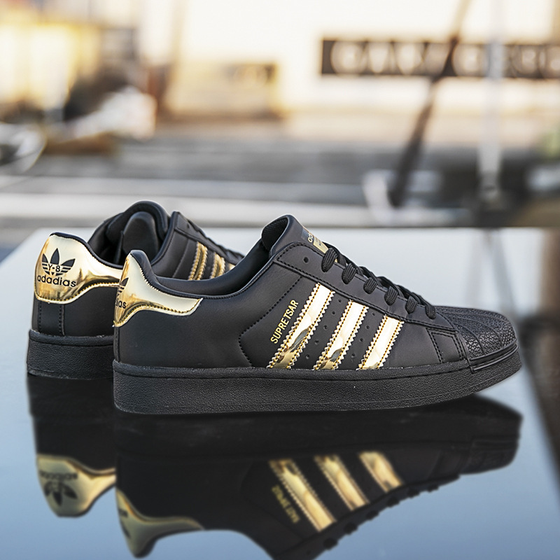 Adidas men's shoes, leather upper, waterproof, fashionable and versatile, white sneakers, classic athletic shoes for couples, women's shoes