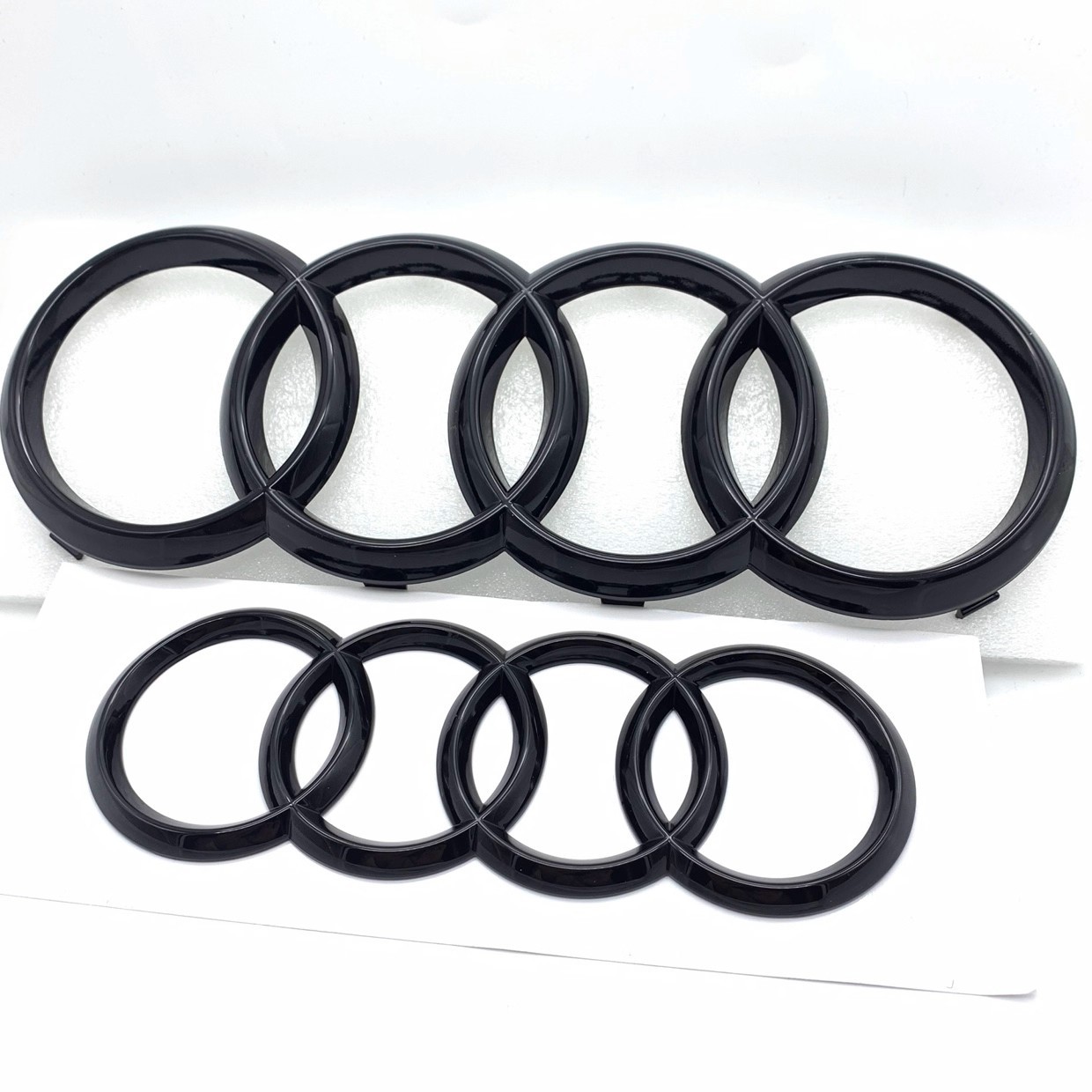 Suitable for Audi Four-Ring Logo Q3Q5 Center Net Logo A5A6A4L Modified Rs3 Front Logo and Rear Tail Logo Audi Front and Rear Car Logos