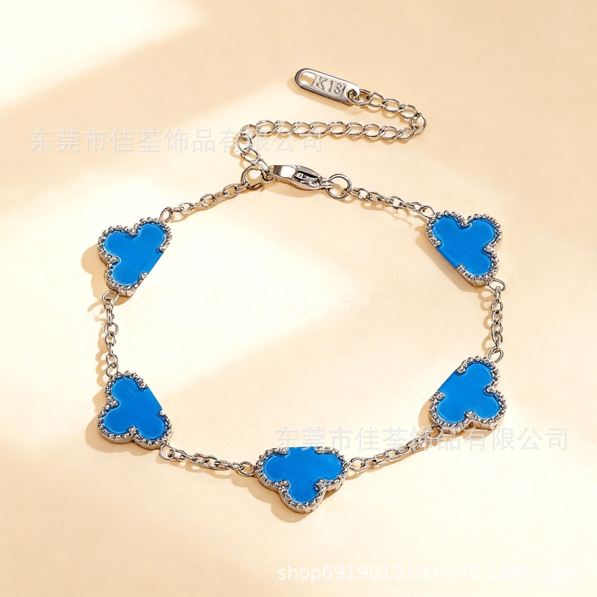 Grensoverschrijdende, kleurechte klassieke zilveren armband met klavertje vier voor dames, Europese en Amerikaanse stijl, modieus en eenvoudig sieraa