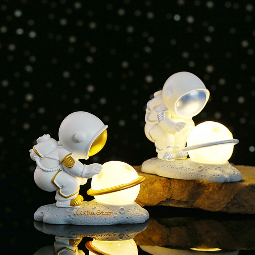 Astronaut Star Lamp Astronaut Planet Night Light Home Decoration Boy Birthday Gift Student Graduation Gift