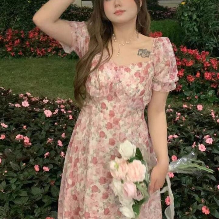 "Ume Plum Sauce" Long Rose Ruffle Dress for Slightly Plump Figures, Slimming Short-Sleeve Floral Dress, Long Princess Dress "Ume Plum Sauce" Long Rose Ruffle Dress for Slightly Plump Figures, Slimming Short-Sleeve Floral Dress, Long Princess Dress