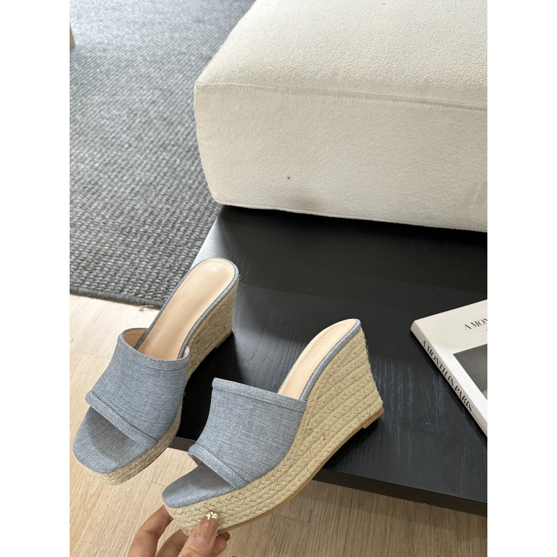 Fashionable woven sandals wedge heel platform