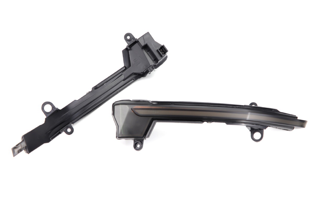 Suitable for Seat Ateca 5D Tarraco Blackened Led Rearview Mirror Light Running Water Light Turn Signal Light