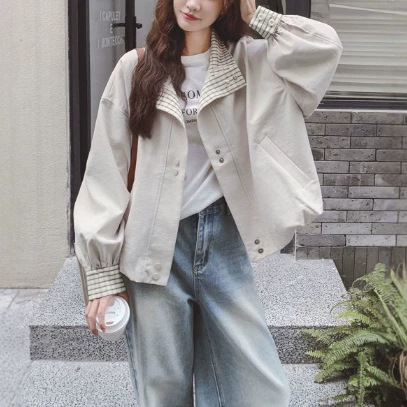 Off-white short jacket for women, 2026 autumn new style, casual and sophisticated, petite Korean-style casual jacket Off-white short jacket for women, 2026 autumn new style, casual and sophisticated, petite Korean-style casual jacket