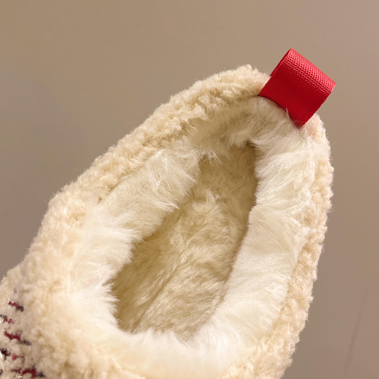 Zapatos de mujer Zapatillas de media caña cerradas con suela gruesa para mujer, otoño e invierno, además de zapatos de algodón cálidos y perezosos de terciopelo para mujer_voghion.com