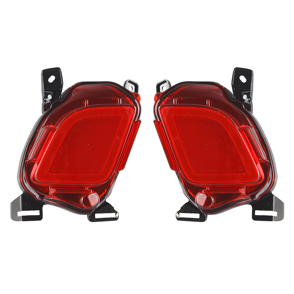 Adecuado para Toyota Highlander trasero parachoques luz 15-19 luz de freno trasero niebla luz de advertencia luz de giro luz diurna