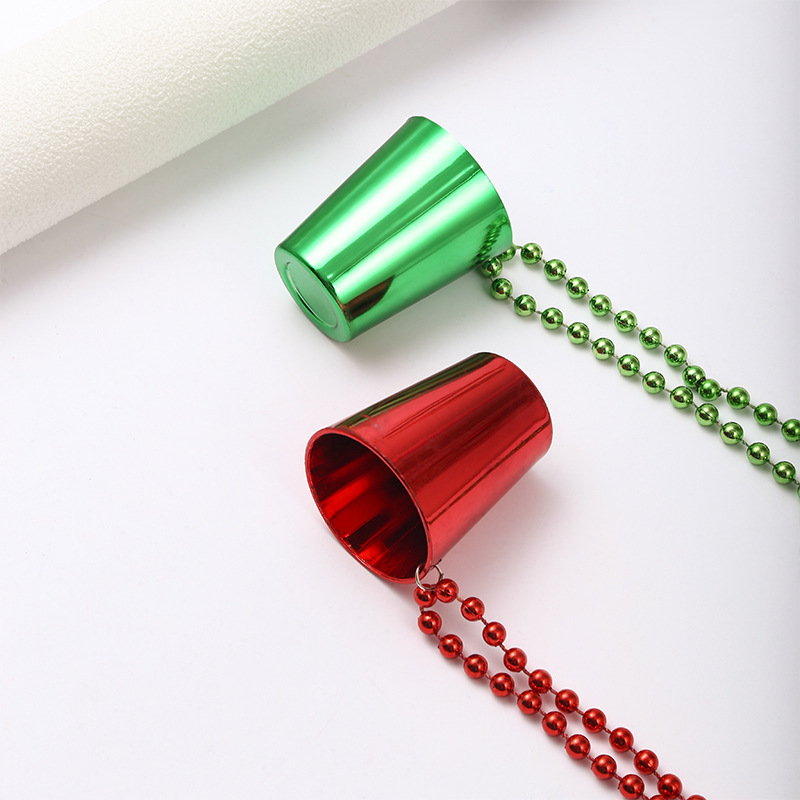 Collar con cuentas geométricas y vaso de plástico electrochapado para festival irlandés y fiesta de San Patricio