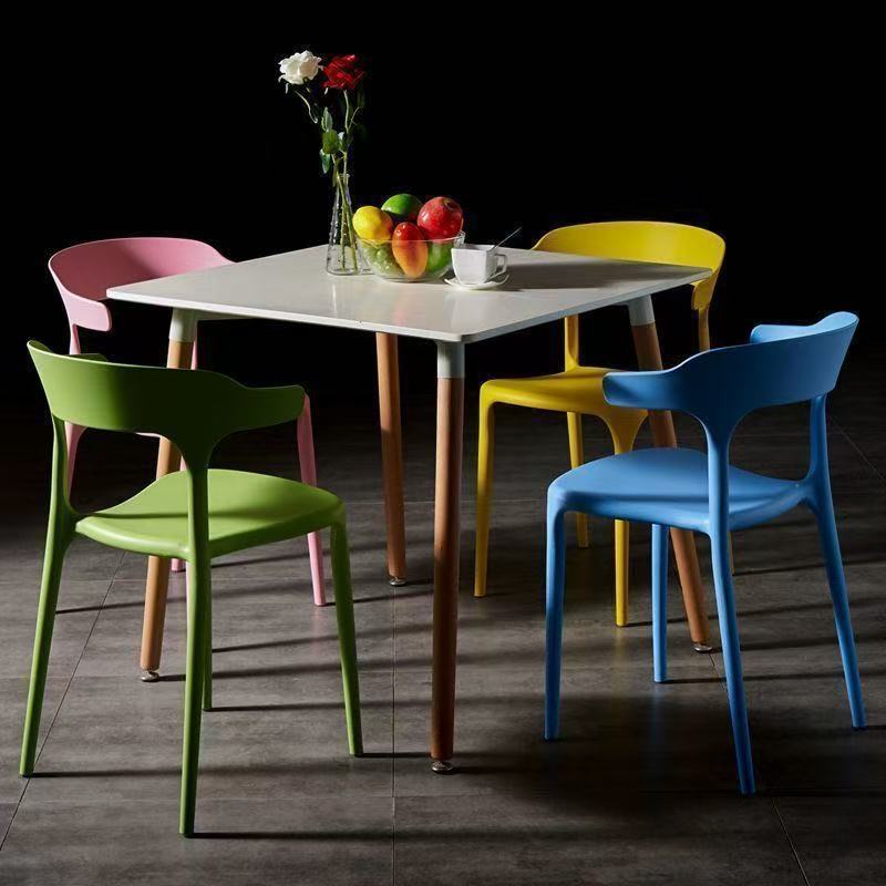 Plastic dining chair for casual gatherings, restaurant, cafe, Nordic style, simple home use, adult thickened dining chair Plastic dining chair for casual gatherings, restaurant, cafe, Nordic style, simple home use, adult thickened dining chair