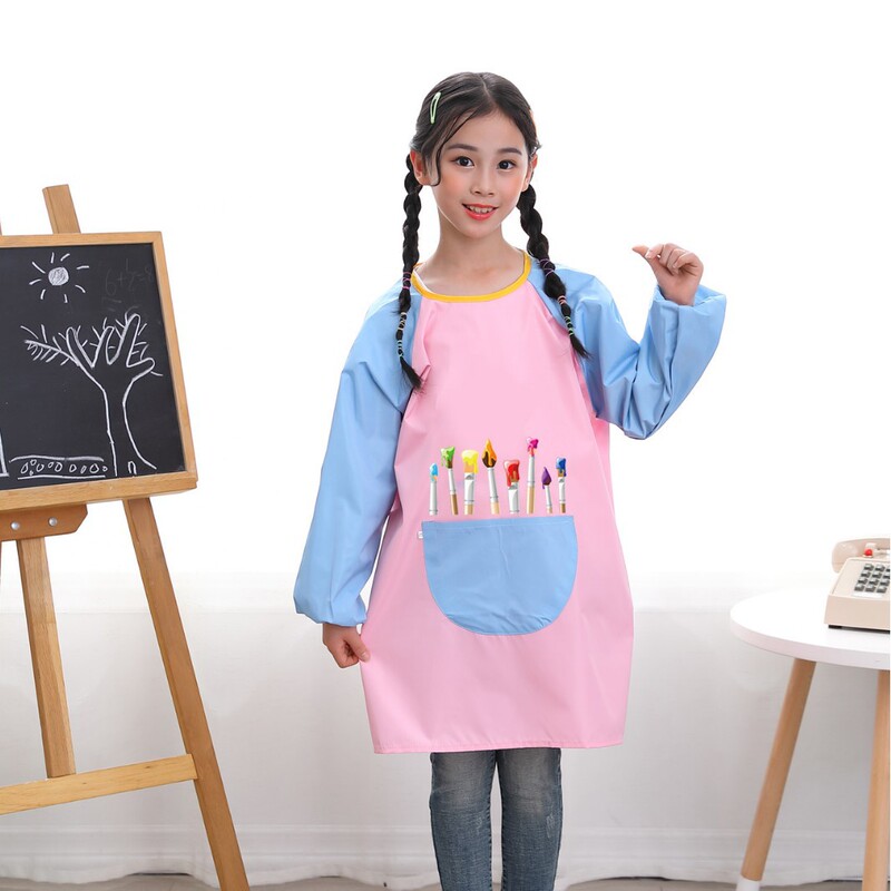子供の防水汚れ防止赤ちゃんの食事をします。|undefined