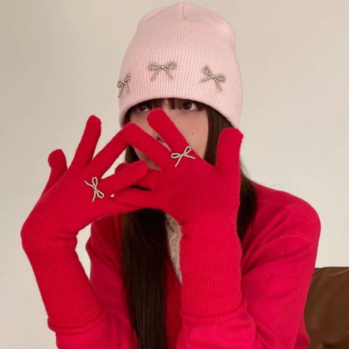 Korean yegg small pearl bow gloves women's knitted gloves ins cute touch screen finger exposed warm 