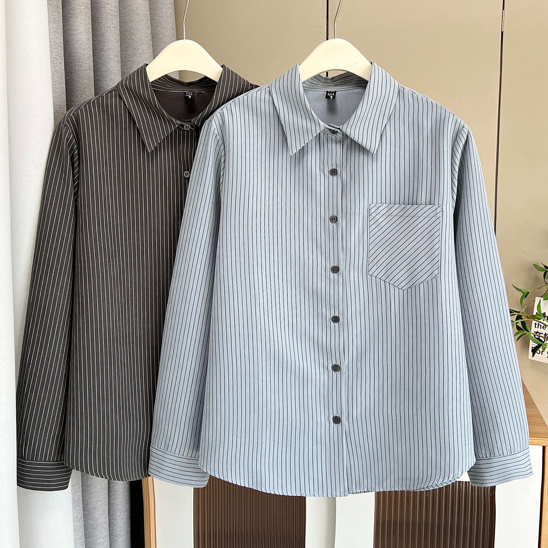 100kg Plus-Size Women's Casual Brushed Flannel Shirt, 2026 Spring New Versatile Striped Large-Size Shirt Top 9418