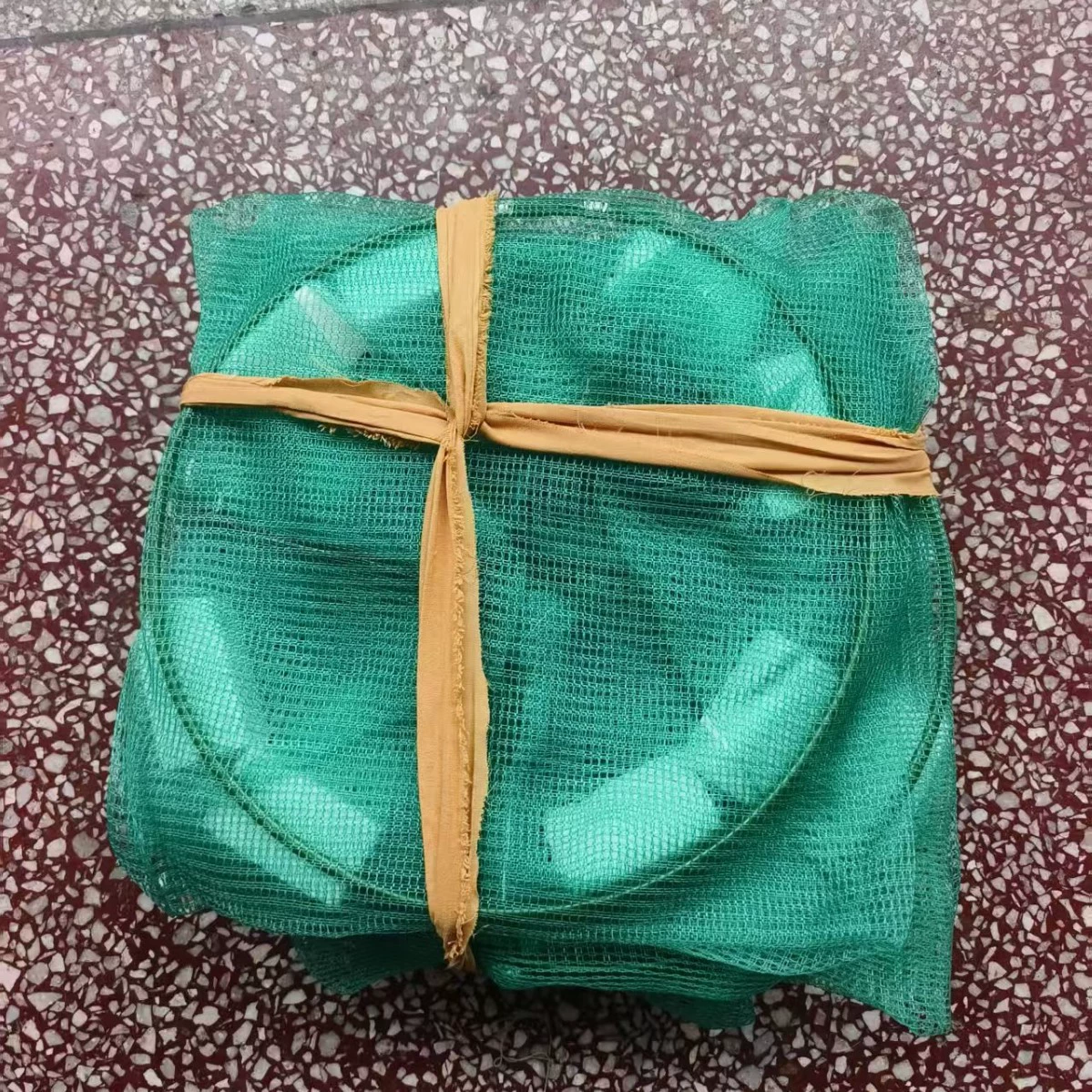 Желтая клетка