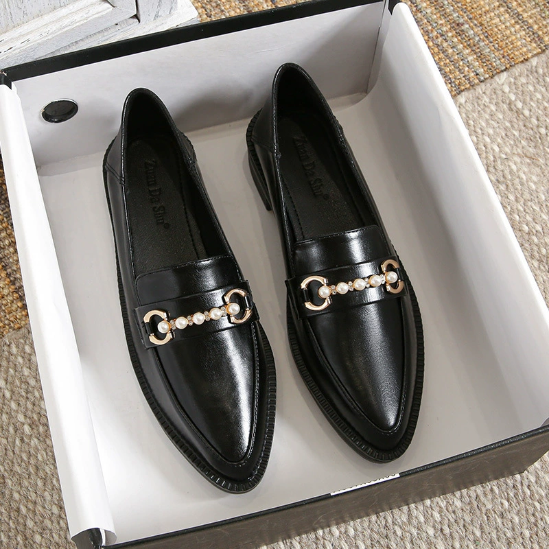 Лоферы A16, женские осенние туфли-Джокеры, новые туфли на плоской подошве с юбкой, маленькие кожаные туфли, британская женская обувь больших размеров, 41-43