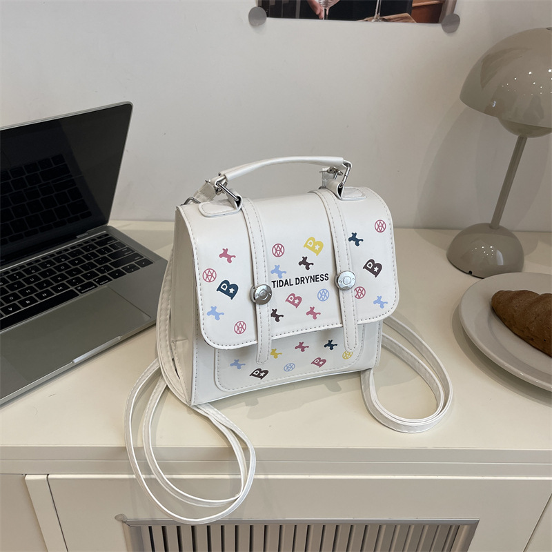 Vintage Women's Casual Commuter Backpack Multifunctional Bag_voghion.com
