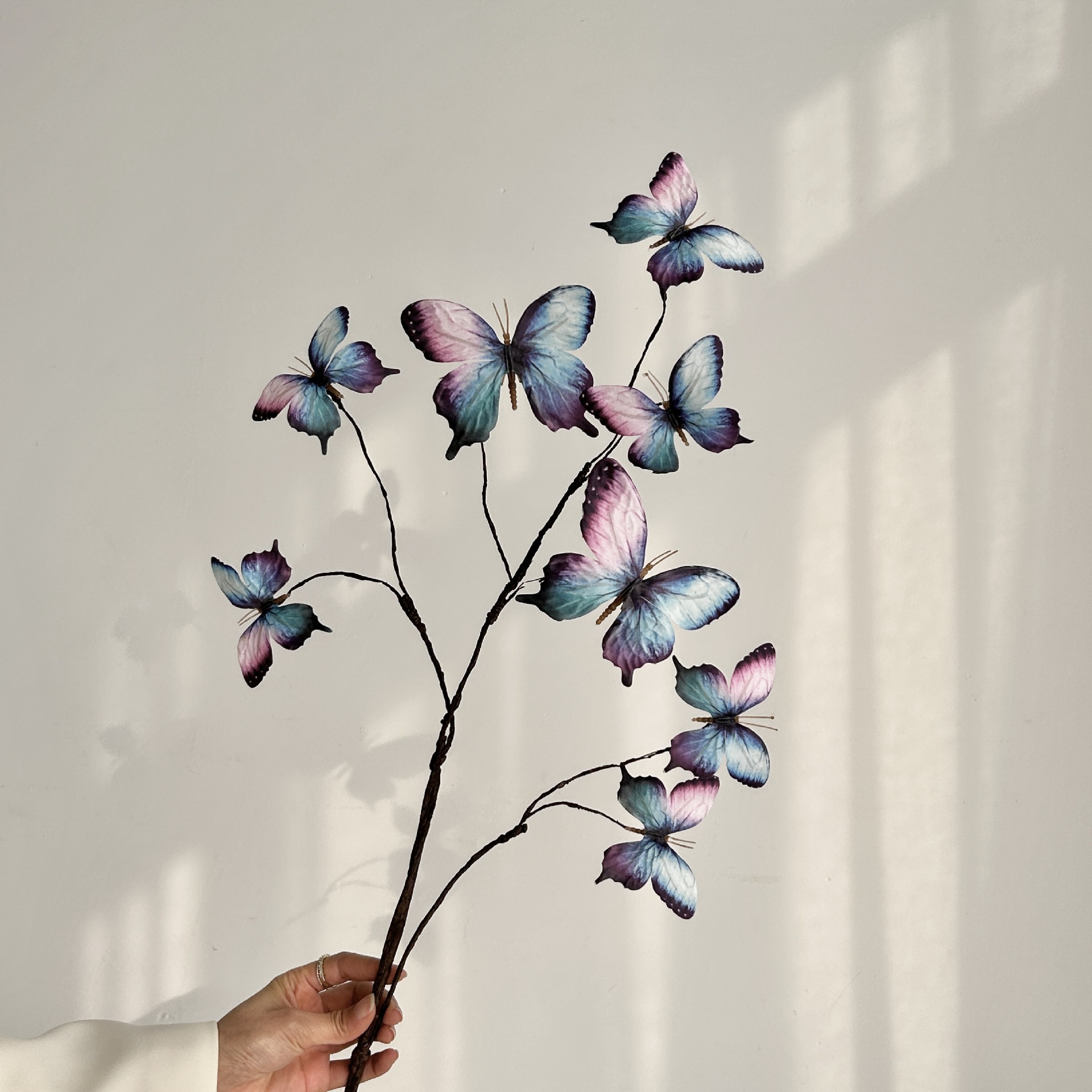 Jardín de Monet mariposas de ramas secas flores de simulación de libros rojos ventanas creativas decoraciones de flores para el hogar accesorios de fotografía decoración