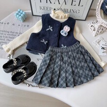 Ůͯ���Ӿ��ٱ������b�����¿�Ů�����A��ëë�R�װ���ȹ�ɼ���