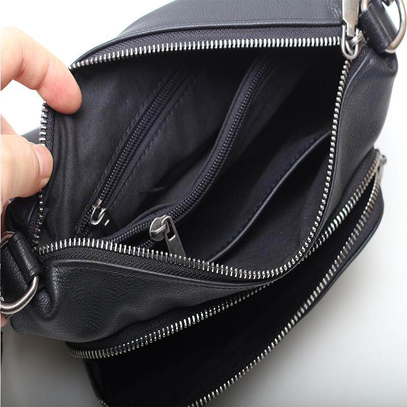 Universal shoulder bag for men and women