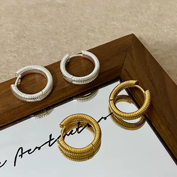 Copper Gold-Plated Japanese and Korean Simple Spiral Striped Solid Hoop Earrings for Women New Niche High-End Earrings
