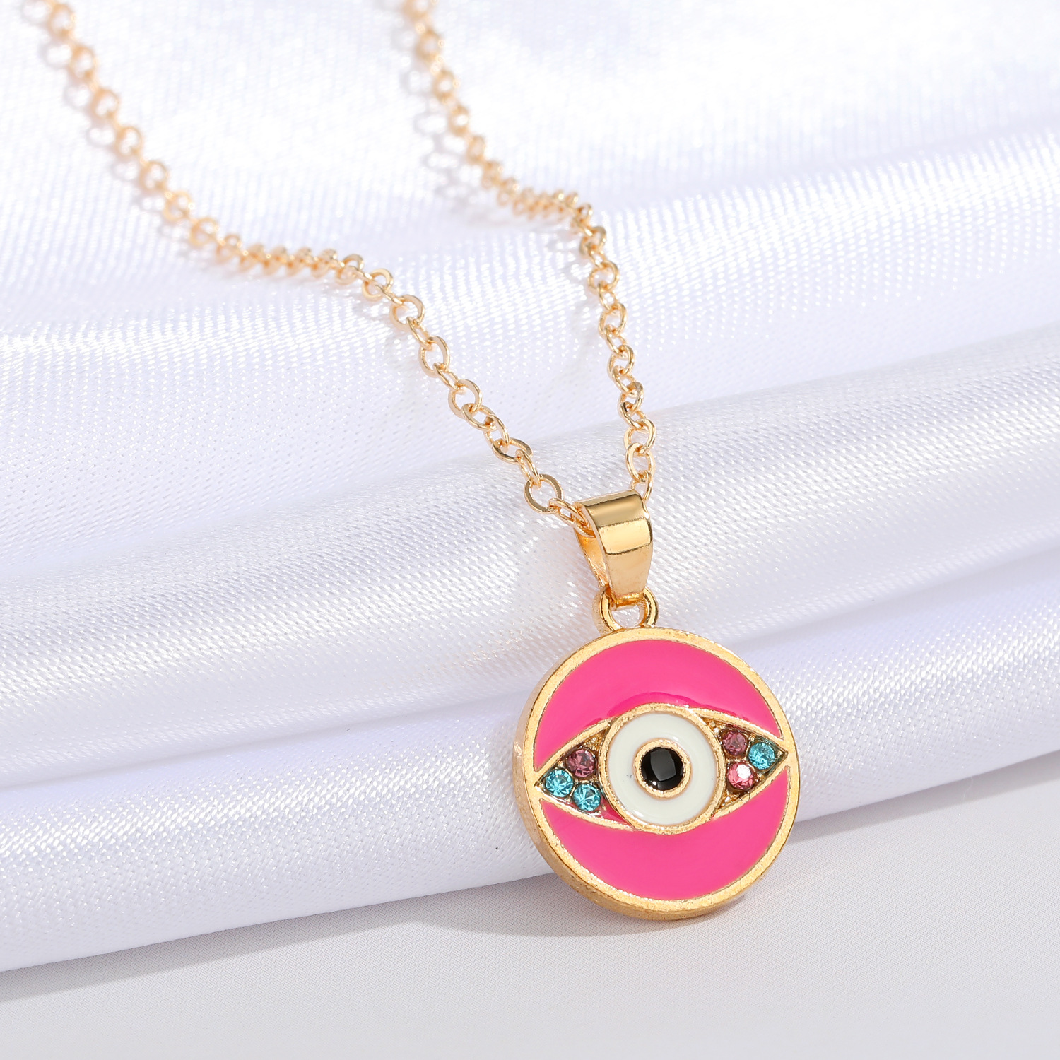 retro round eye diamond pendant alloy clavicle chain wholesale Nihaojewelry